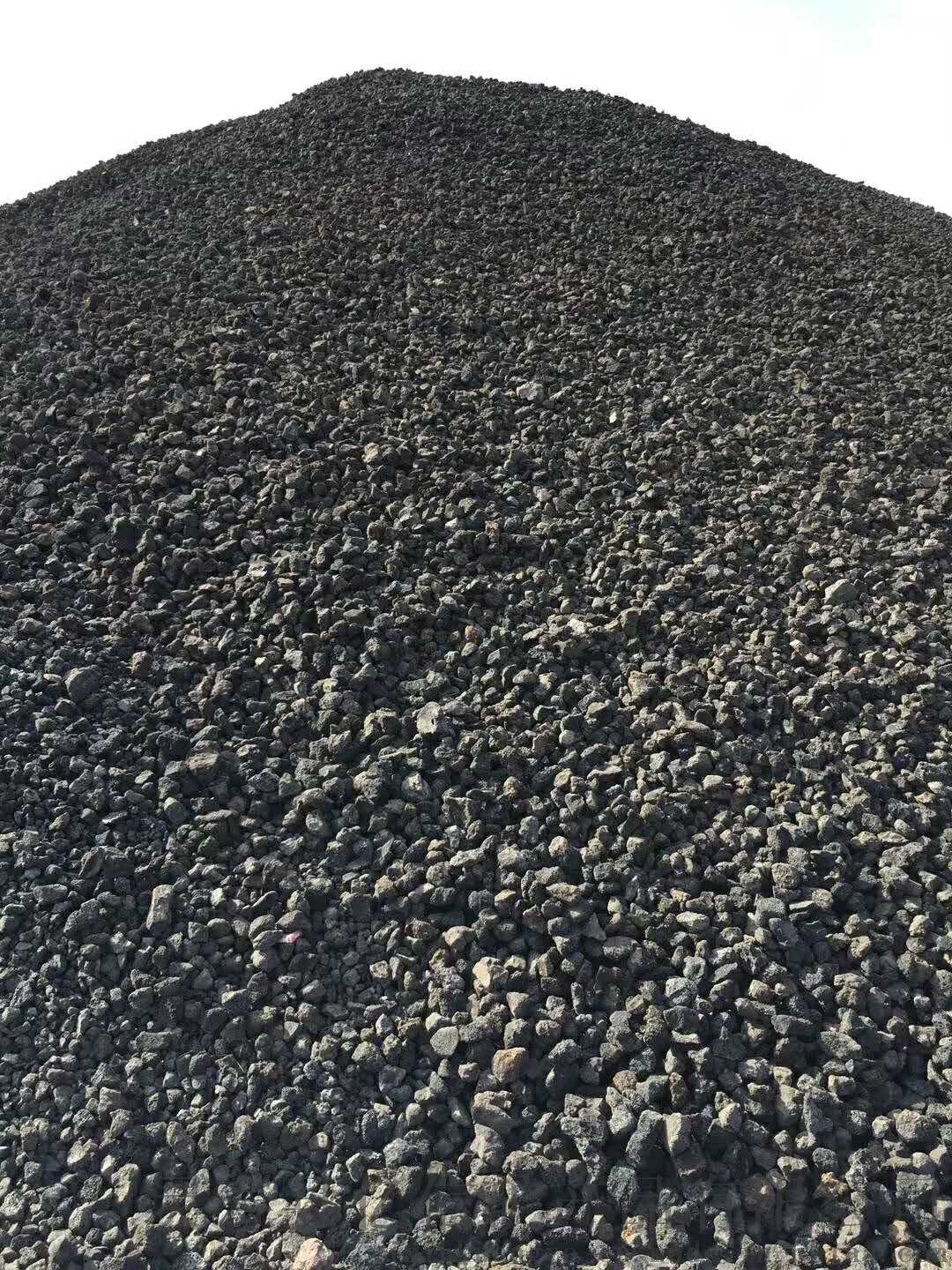 黑色火山岩图 foto -2